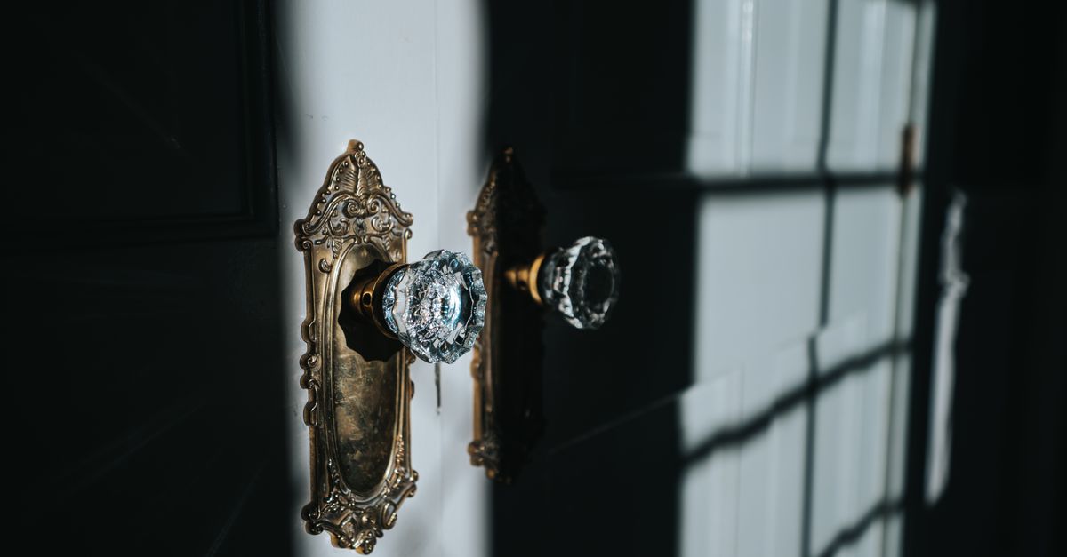 Door Knob Lock Buying Guide for Renters and Owners — Venice Locksmith Corp